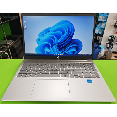 Ноутбук HP 15-fd0015ng 15.6"/ Intel i3-N305/ RAM 16GB/ SSD 256GB/ Intel UHD Graphics