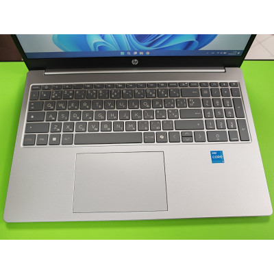 Ноутбук HP 15-fd0004sf 15.6"/ Intel i3-N305/ RAM 8GB/ SSD 256GB/ Intel UHD Graphics